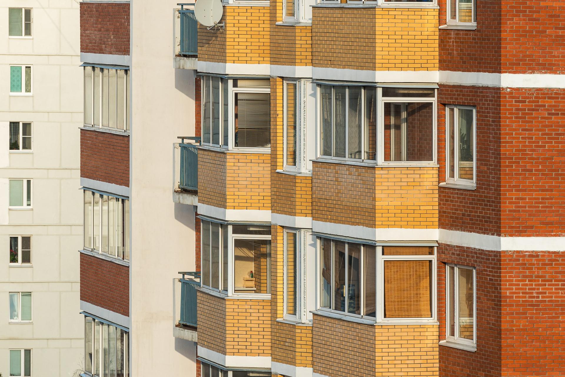 Building Facade In Town original 965878